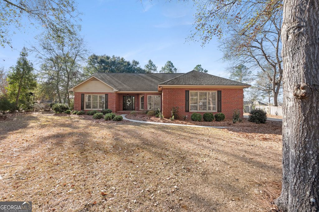 Photo of 1018 Hunters Pointe Drive, Statesboro, GA 30461 (MLS # 10683845)