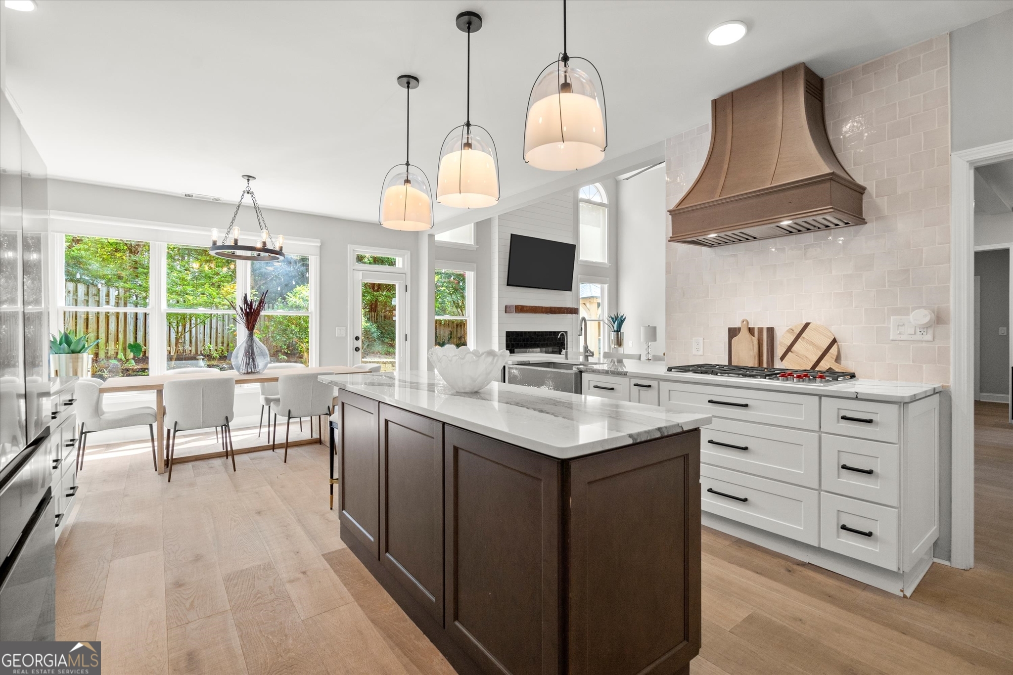 4015 Breckenridge CT