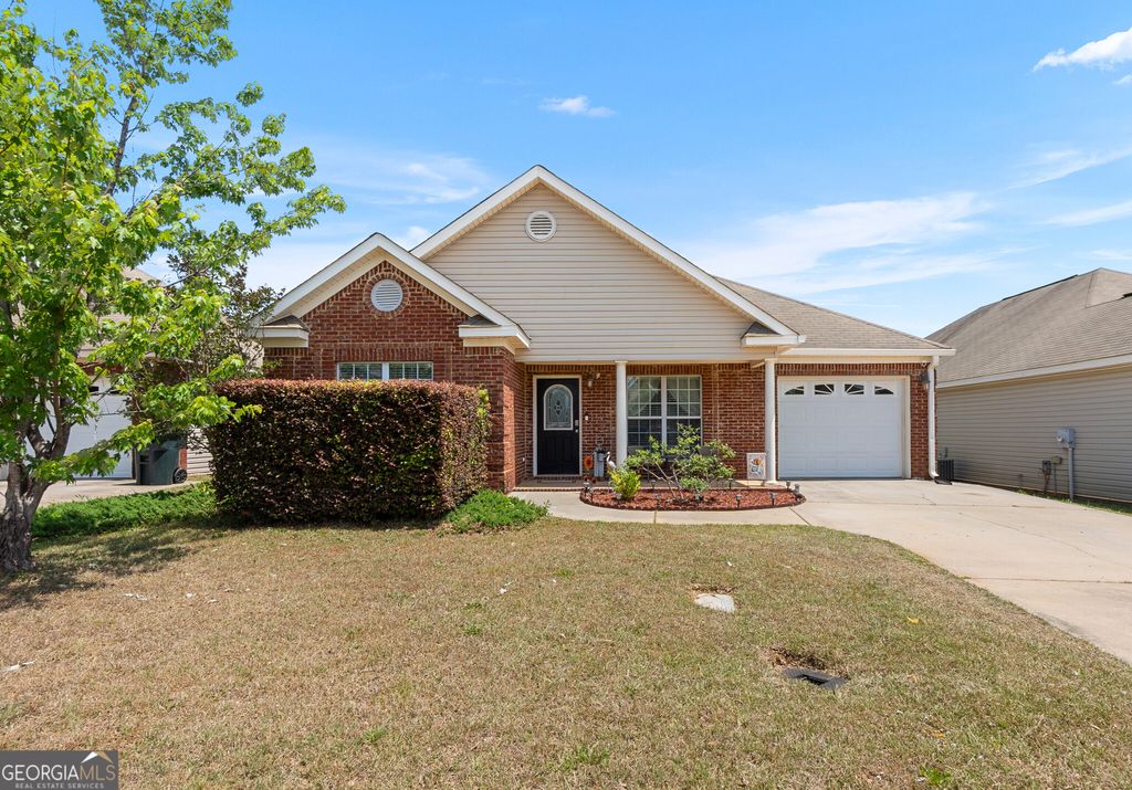 Photo of 418 Covington Cove, Byron, GA 31008 (MLS # 10753462)