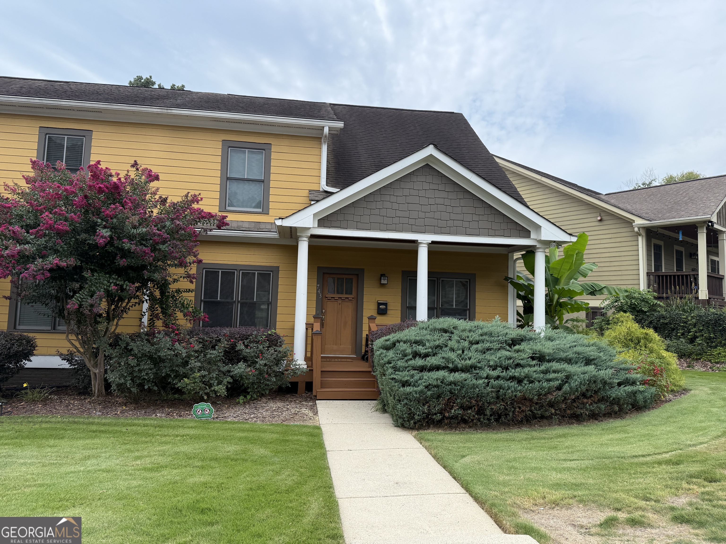 Welcome to 743 Frasier Circle in vibrant Marietta! This charming 3-bedroom, 2.5-bathroom home offers spacious modern living. Step inside to find a freshly painted custom white interior, beautifully complemented by gleaming hardwood floors on the main level. The high ceilings throughout give a sense of openness and airiness. The upper level features white oak LVP flooring, adding a contemporary touch to the sleeping quarters. Laundry is a breeze with washer/dryer conveniently located in the hall. Savor your morning coffee on one of your private outdoor spaces with a front porch or back deck to choose from. Relish the ease of parking right out back. The home is flooded with natural light, enhanced by a new Low-E glass back door. Newer HVAC and water heater are an added bonus. This lock and leave property's HOA will do your yard while you are out making memories. Explore this delightful property today and imagine the possibilities, located within a mile of Marietta Square, I-75, Shopping, Schools, Parks, Cobb Community Facilities and The Drafty Dane, a dog park bar!