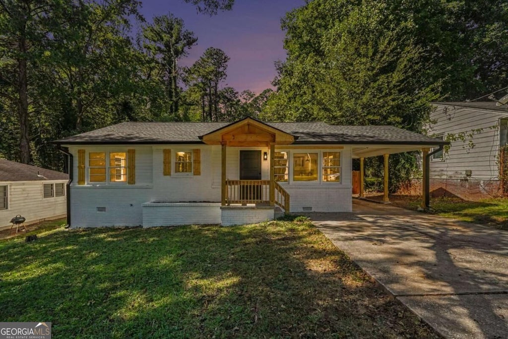 Photo of 1979 Marvin Lane SW, Atlanta, GA 30311 (MLS # 10872051)