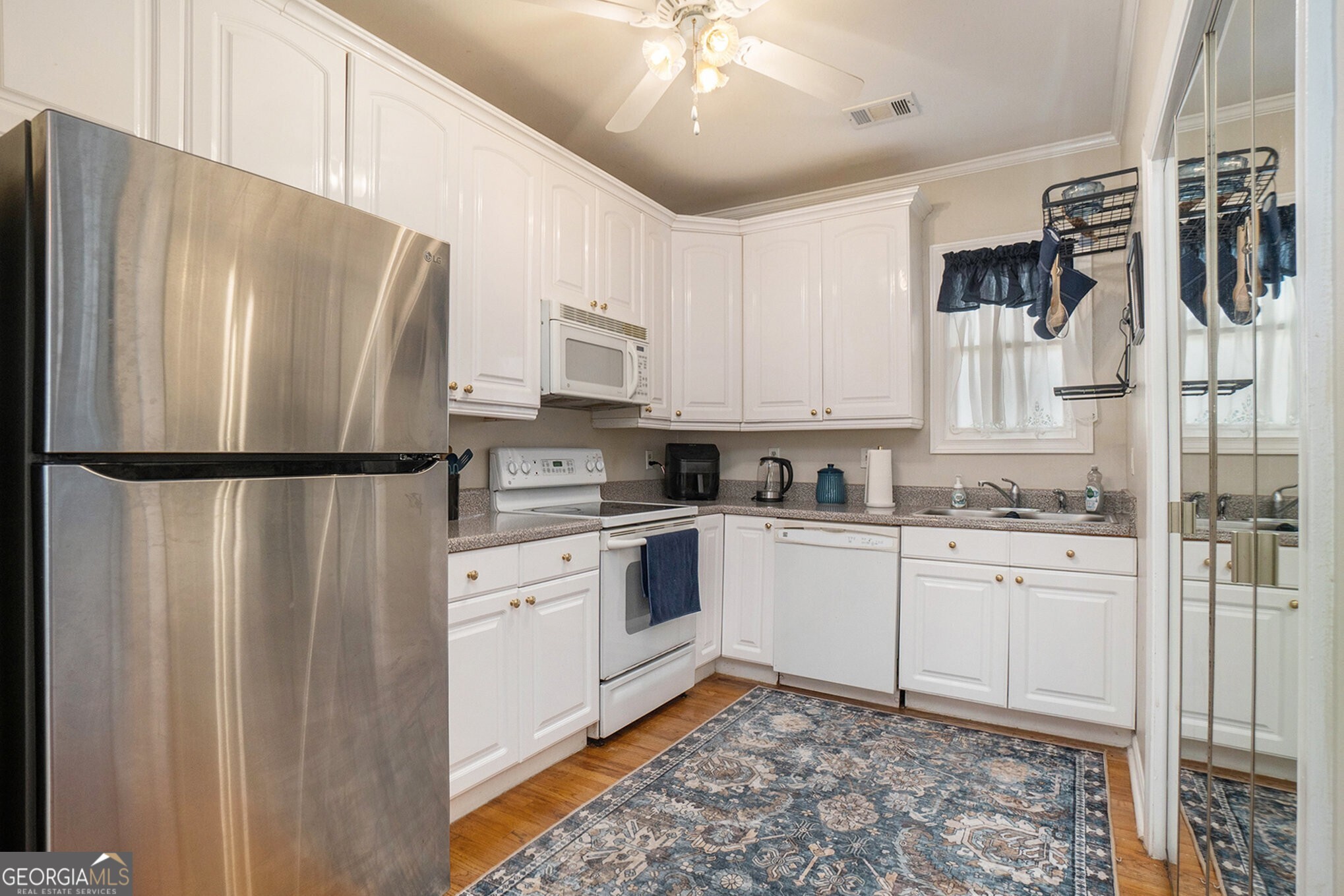 2 Fair ST SW