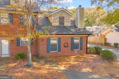 Photo for 460 Huntington RD