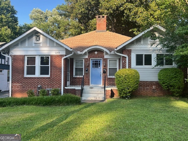 Living in the heart of Virginia Highlands! Location Location Location! Adorable 1 bedroom 1 bath home ready for your special touch! Washer drying in the unit.