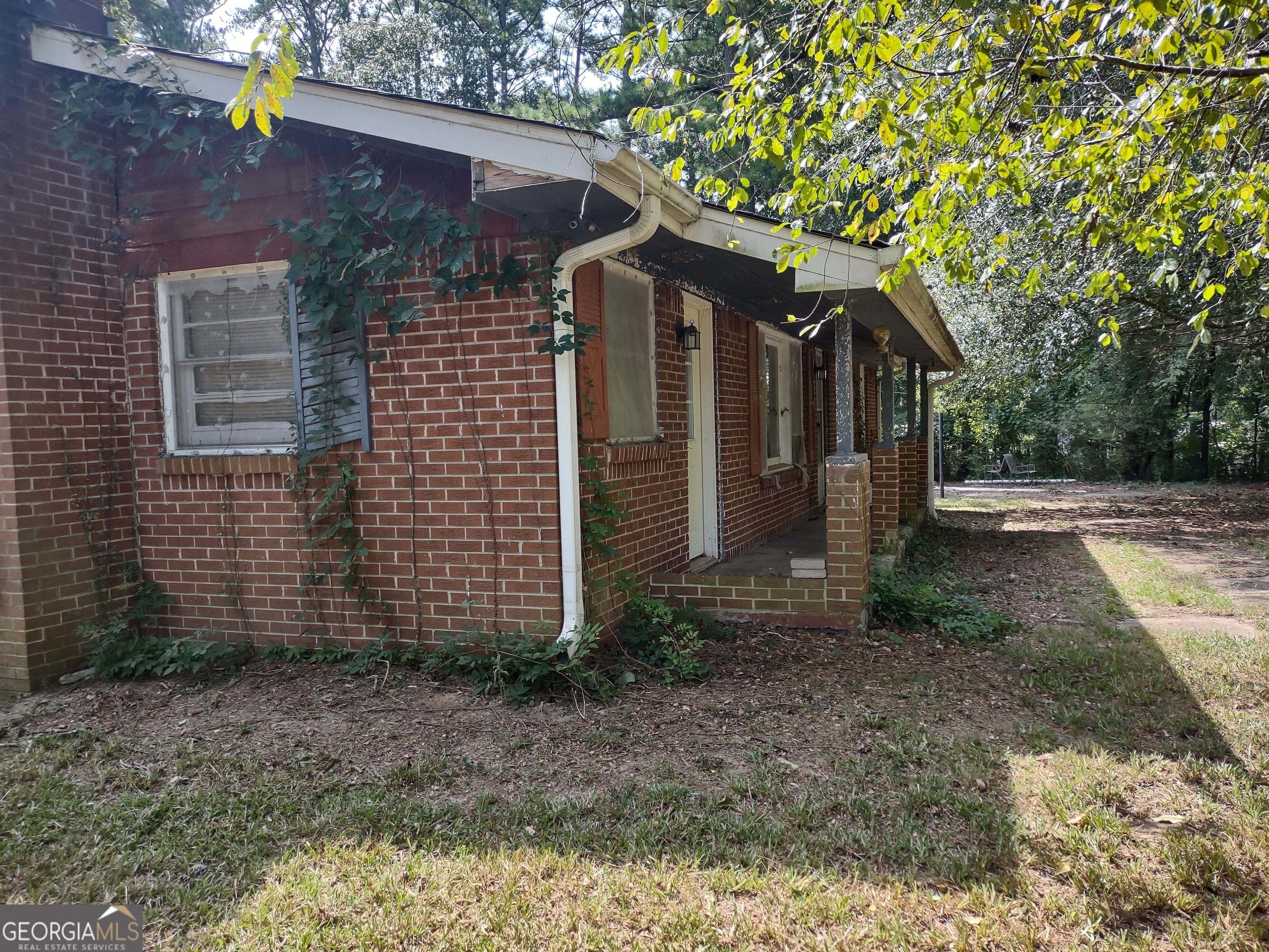 1030 Mundys Mill RD