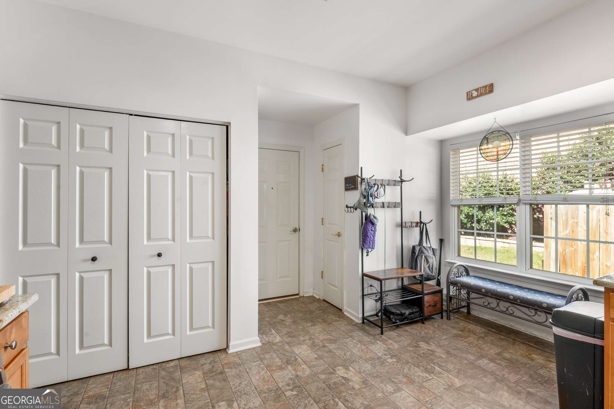10 Rockridge DR
