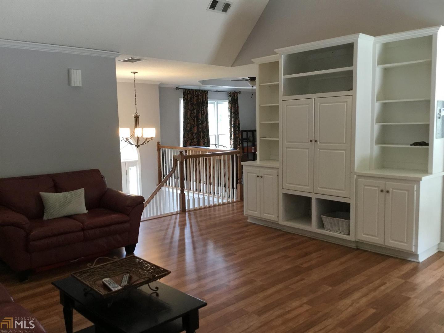 Ridgewood Landing - Residential