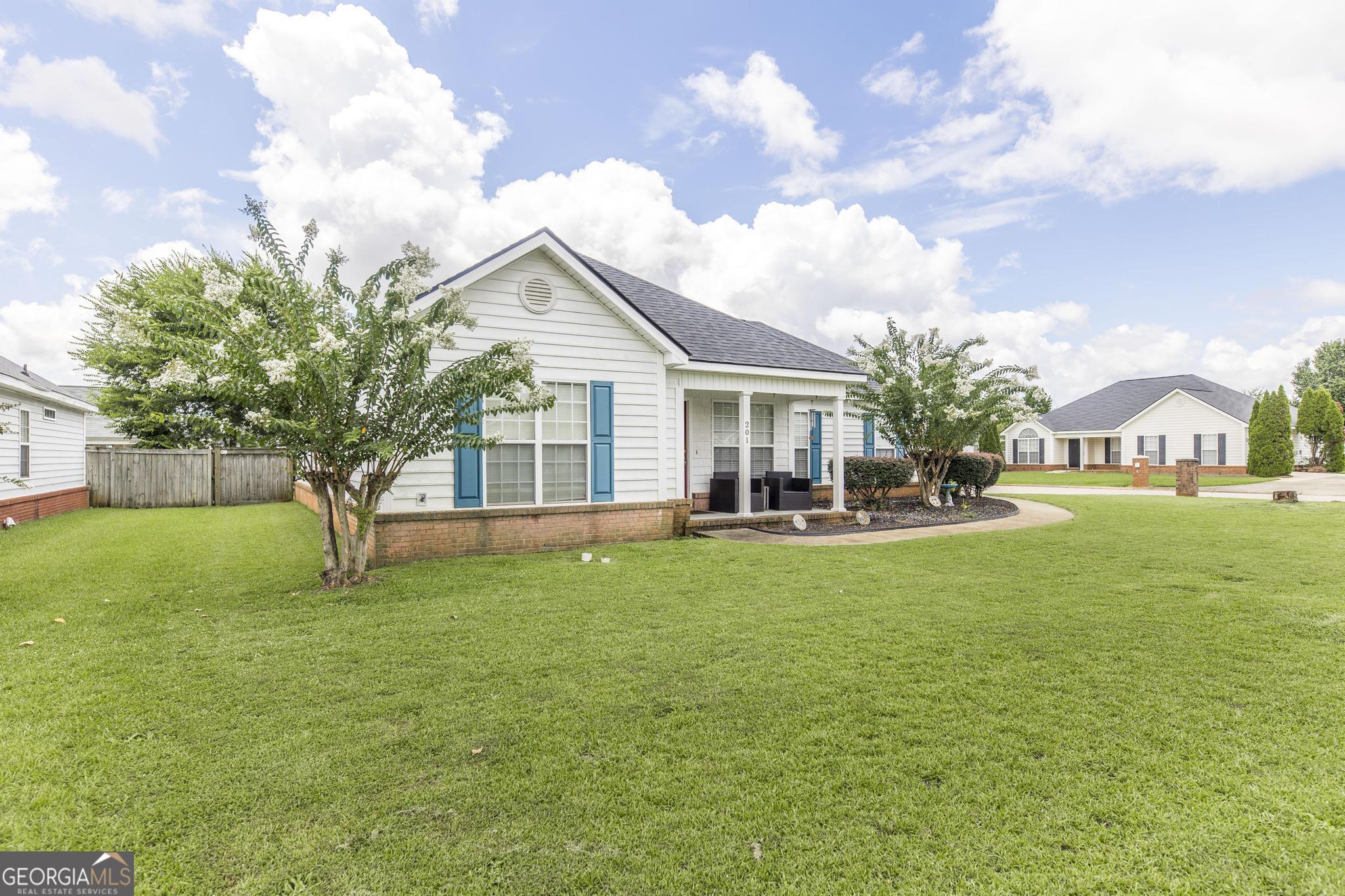 201 Melvina DR