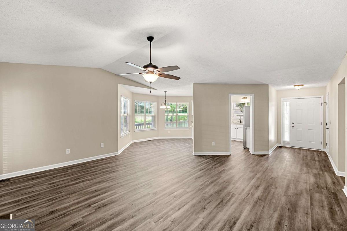 8515 Opal CT