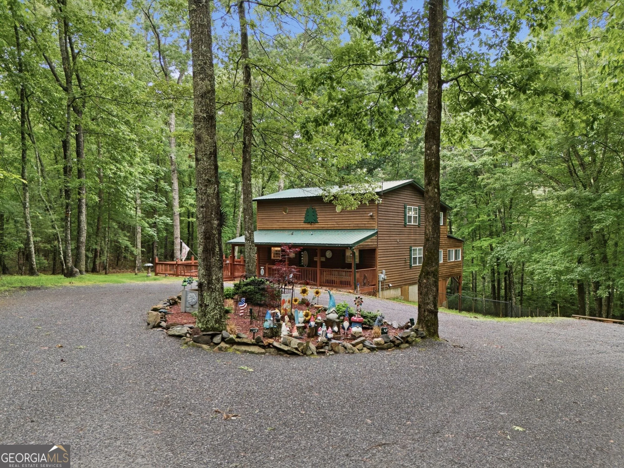 680 Hawthorne Ln Ln