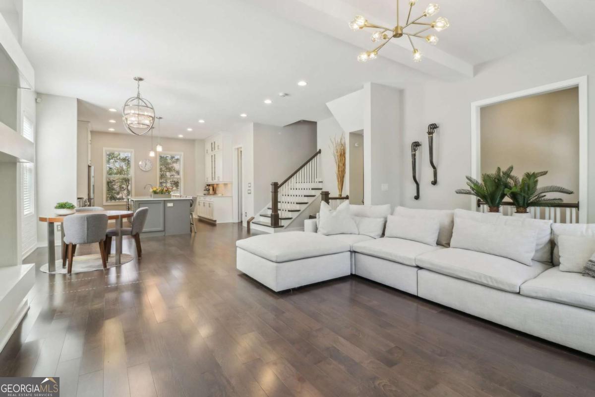 823 Canterbury Overlook