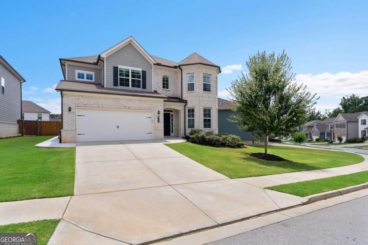 3347 Fall Branch LN