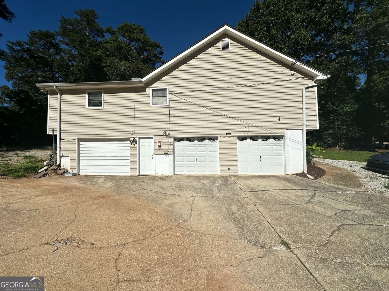 756 Post Road WAY
