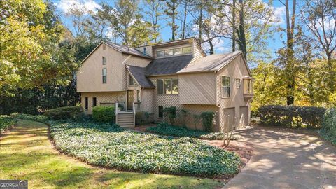 Photo of 3634 Stonehenge Way NE, Marietta, GA 30066 (MLS # 10637427)