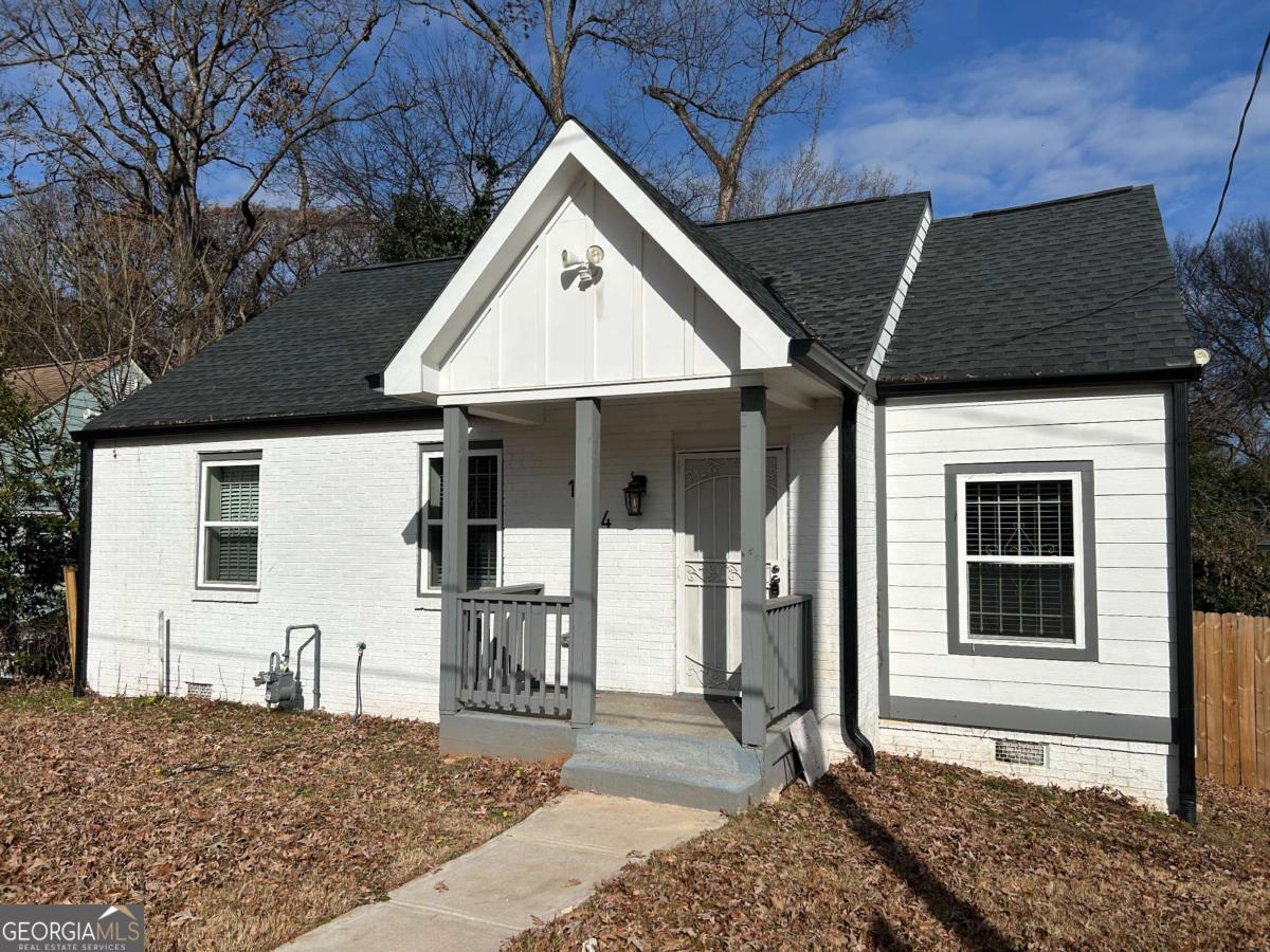 1104 Oak Knoll TER SE