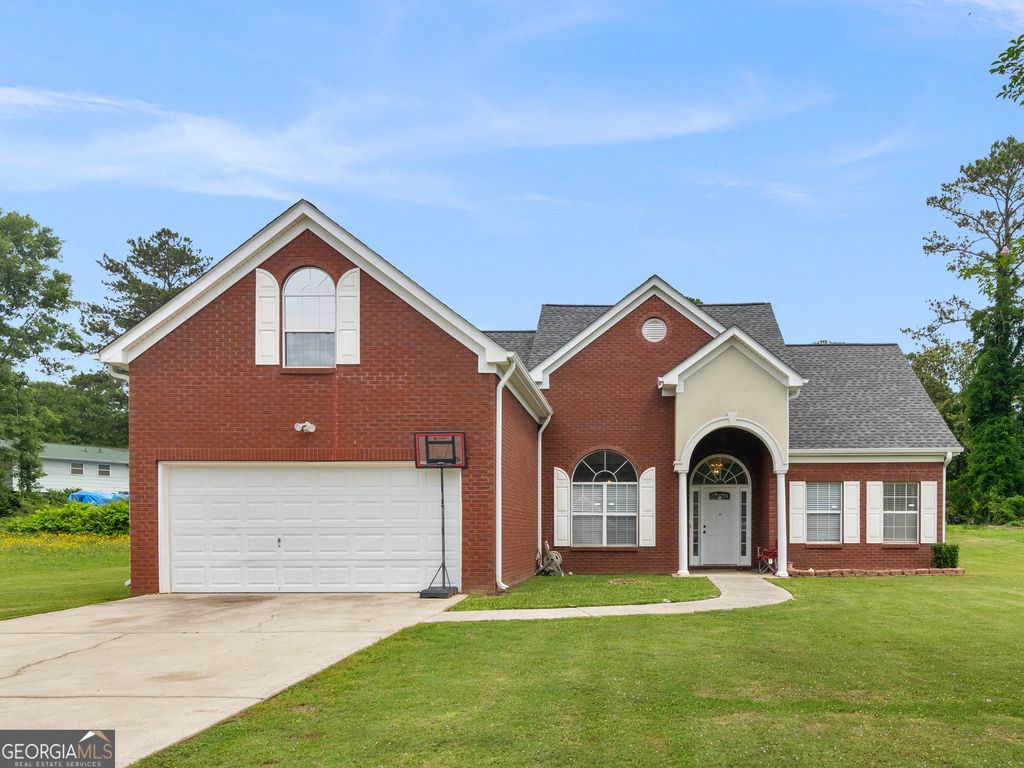 Photo of 1815 Jeffery Ct, Riverdale, GA 30296 (MLS # 10775313)