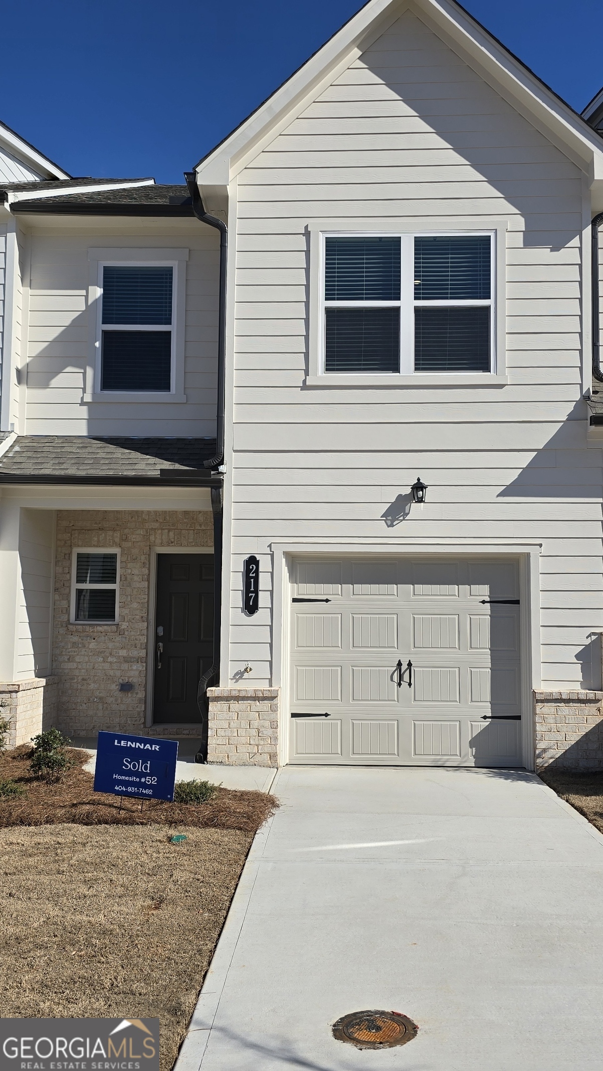 Brand new construction 2-story townhome. 3 bedrooms upstairs. Master ensuite w/ 2 walk-in closets. Second full bath upstairs, laundry room upstairs w/new washer & dryer. Carpeted bedrooms, window coverings, and large closets. Tile shower in master, laminate floors in bath, cultured marble countertops in bathrooms. 7" LVP in living room/kitchen, granite kitchen countertops, all ss appliances, pantry, half bath on main, back patio, 1-car garage with automatic opener. Garbage pickup included in rent. This is an ideal location in McDonough. New Birch Creek Elementary School is a short walk across Willow Way Drive. Just minutes from I-75 and shopping district. Apply online at: pryorproperty.managebuilding.com Call agent for showing and qualification requirements- Patrick 678-787-0338