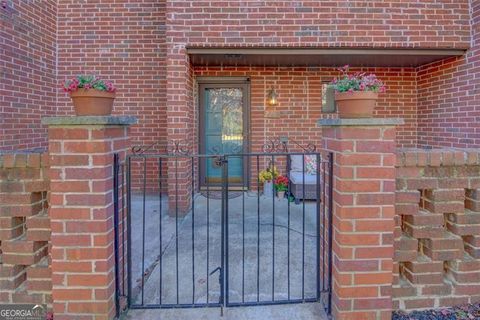 Photo of 2260 Pernoshal Ct, Dunwoody, GA 30338 (MLS # 10660734)