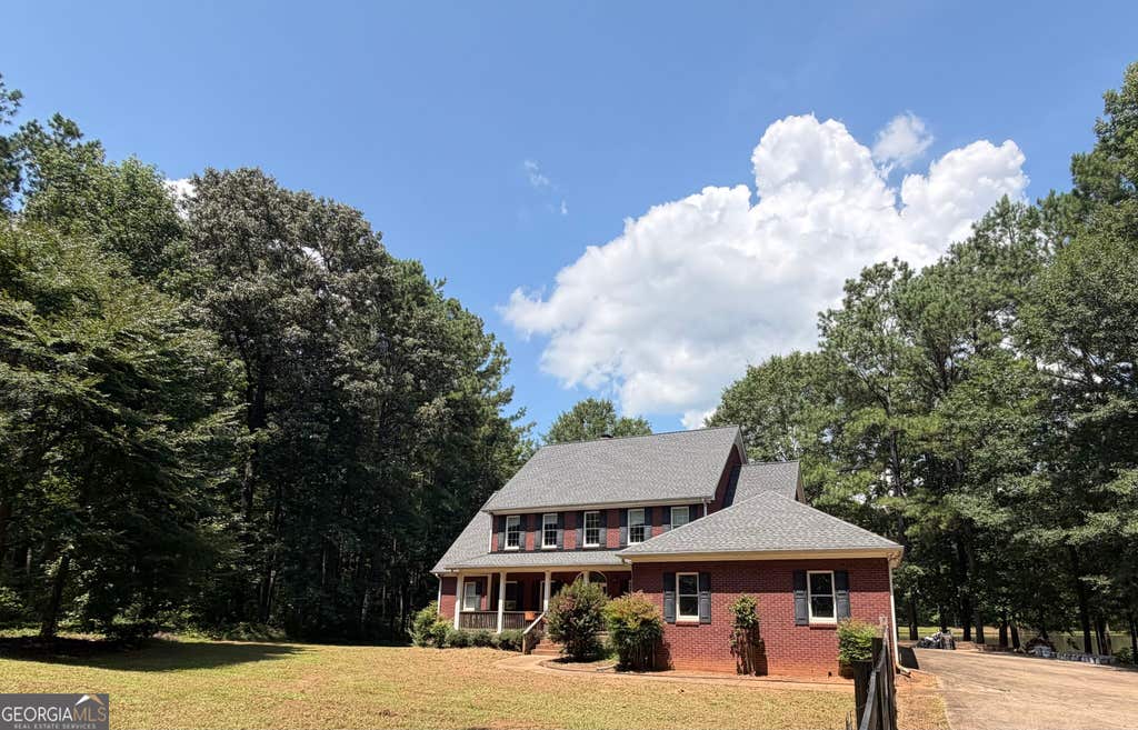Photo of 1917 Al Roberts Road, Senoia, GA 30276 (MLS # 10833520)
