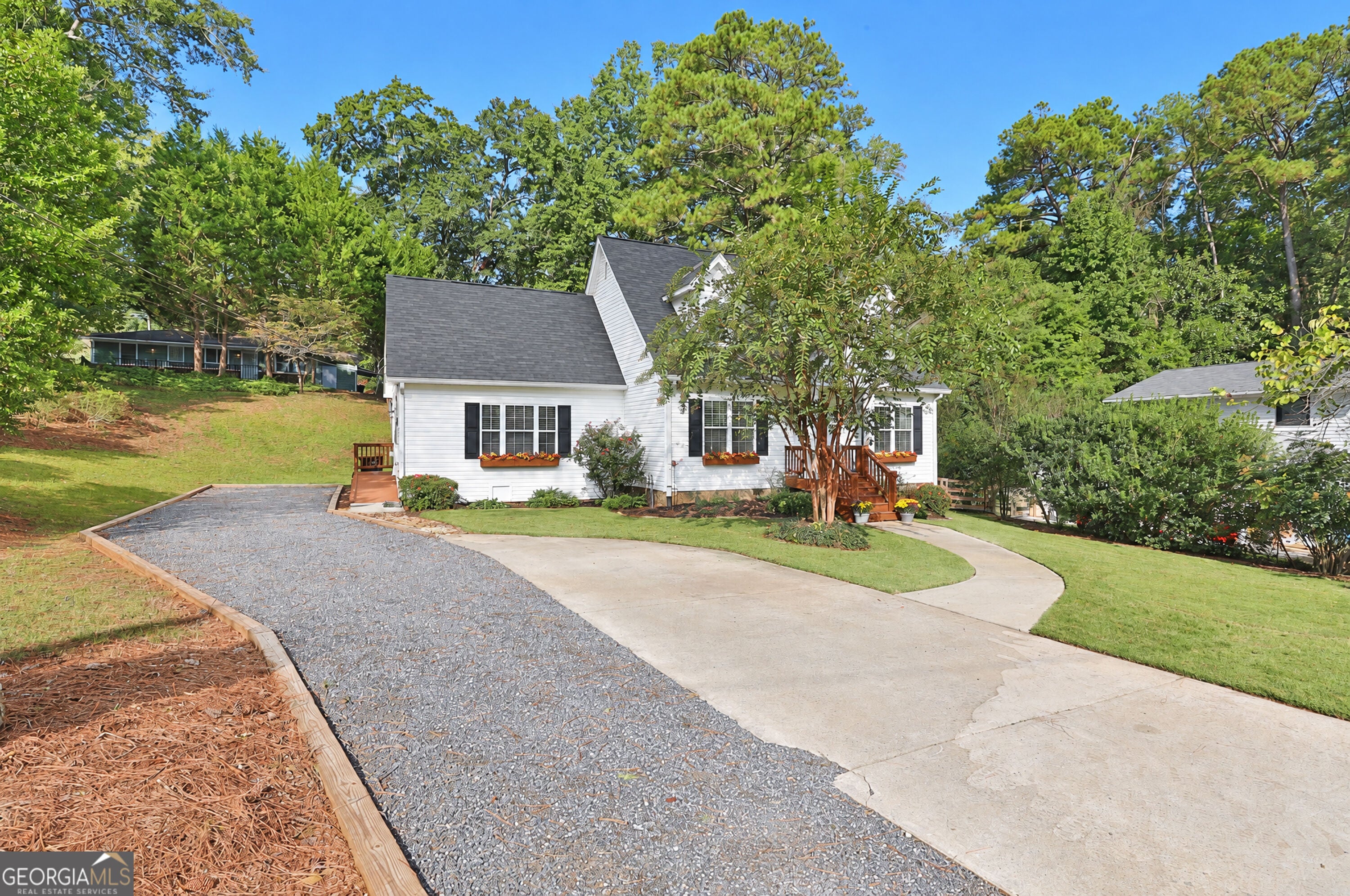 31 Mansour CIR