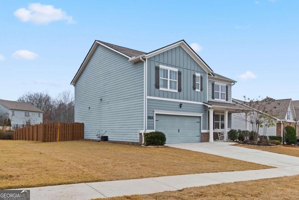 Photo of 6755 Scarlet Oak Way, Flowery Branch, GA 30542 (MLS # 10655106)