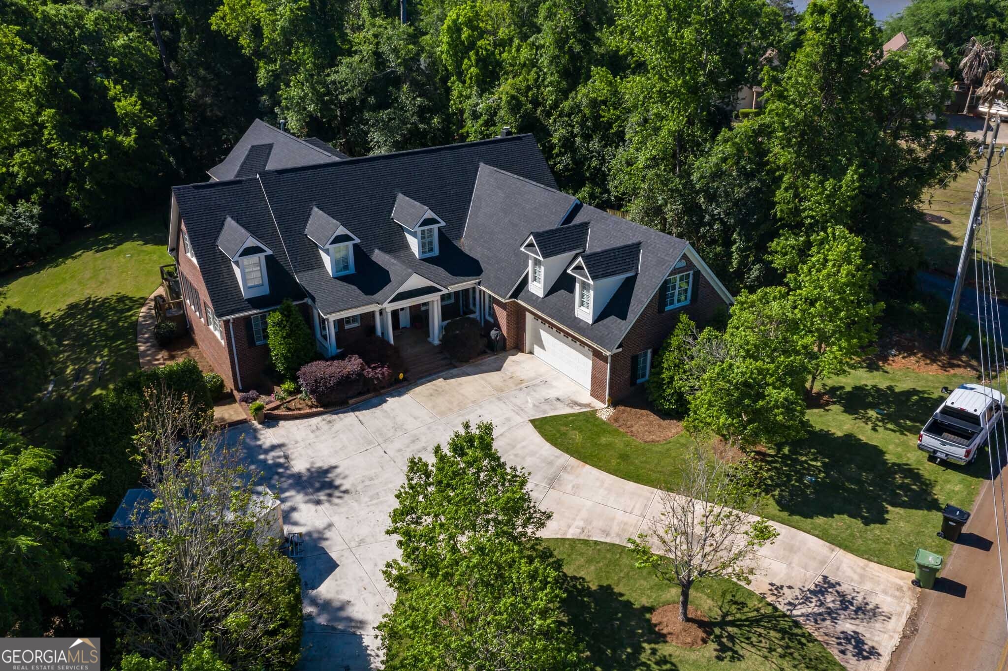 306 Cascade RD