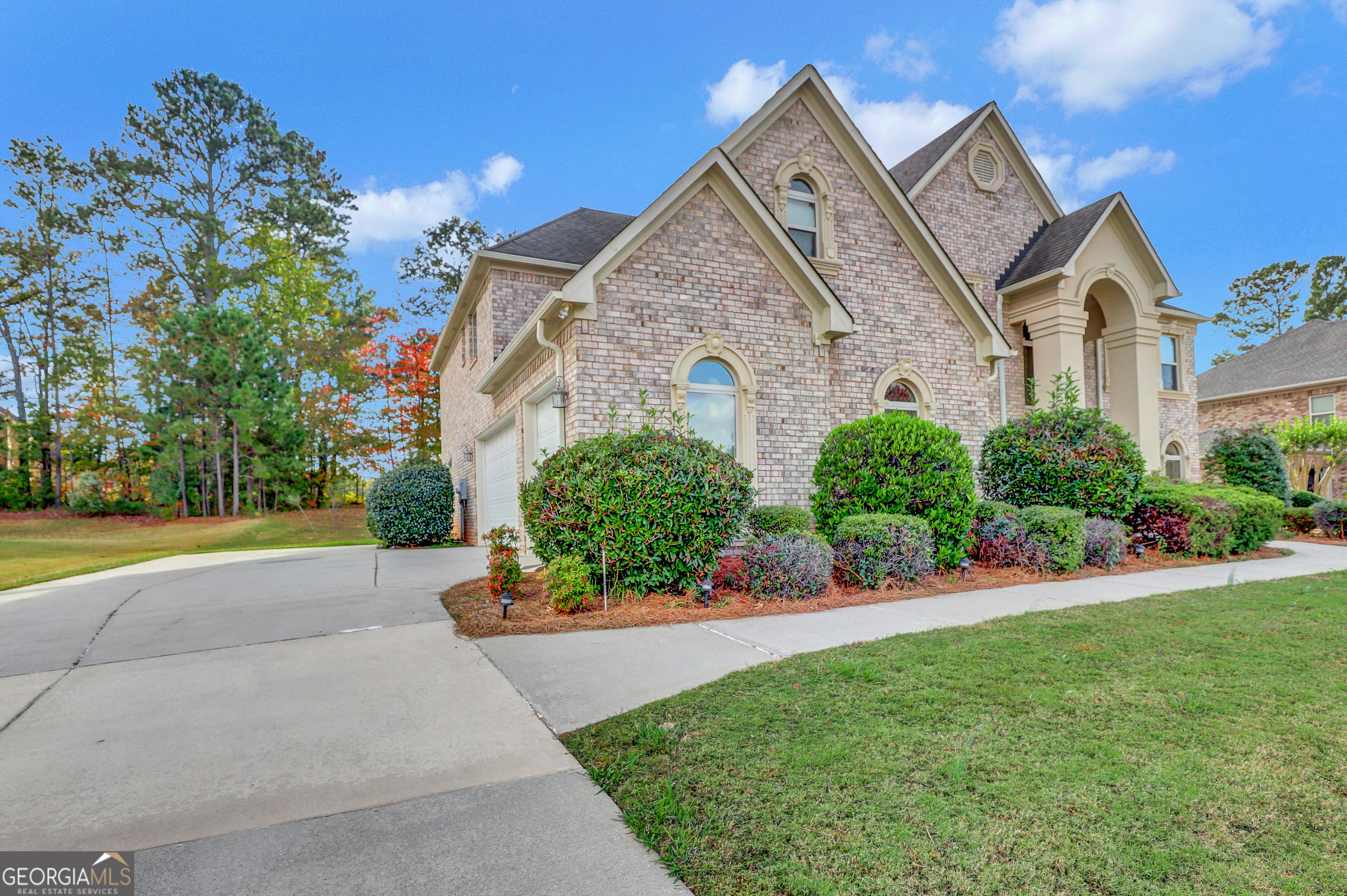 3705 Royer LN