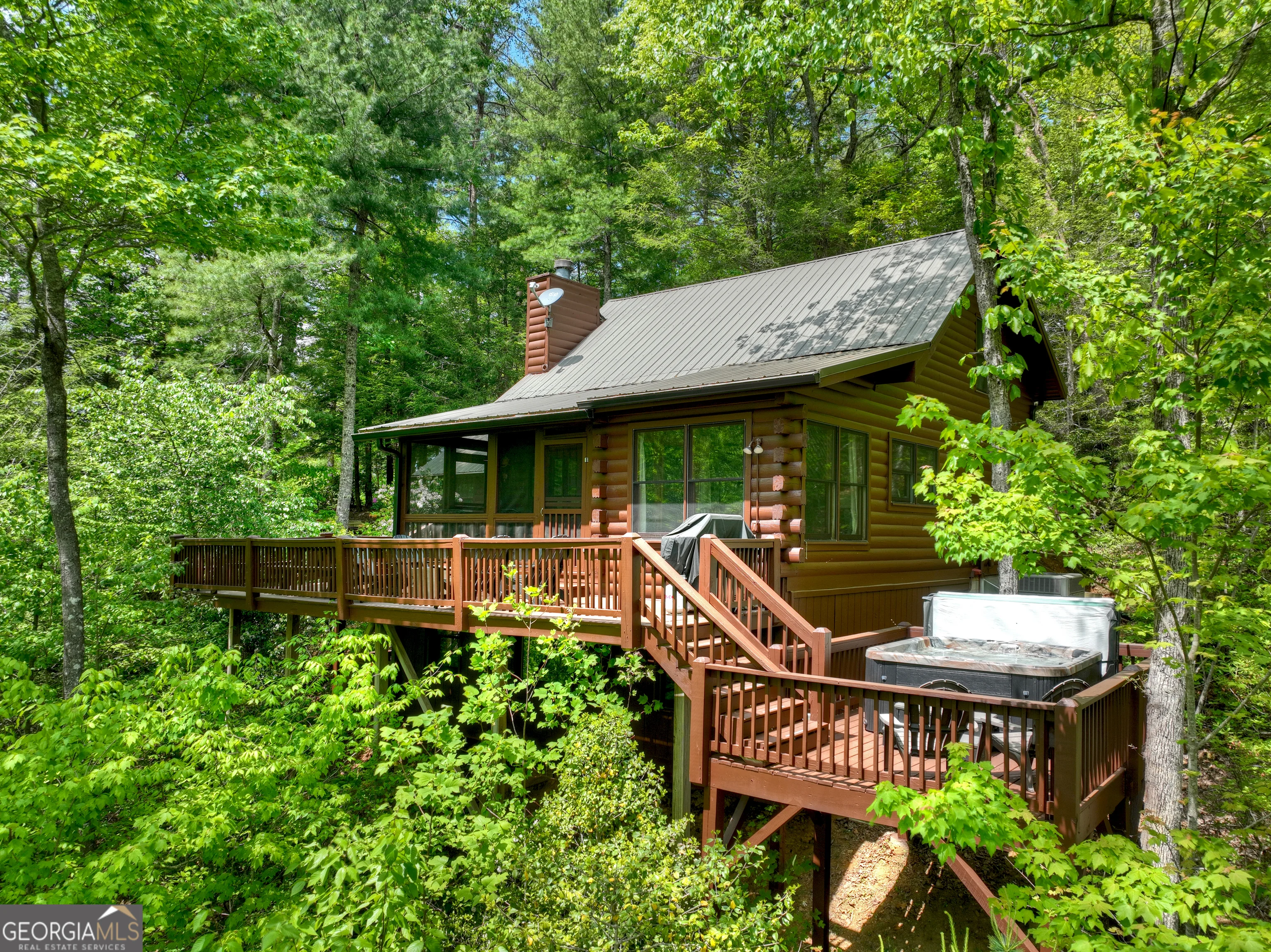 1822 Hidden Lake Drive