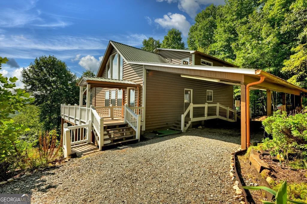 222 Mountain Hideaway Lane