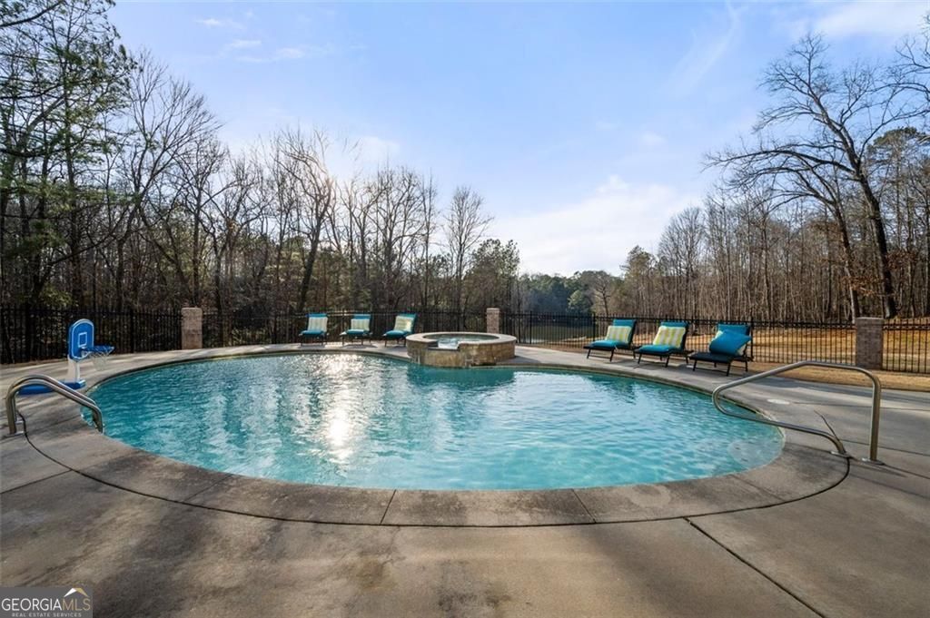 Stonecrest, Georgia 30038, United States, 5 Bedrooms Bedrooms, ,6 BathroomsBathrooms,Residential,Active,89352