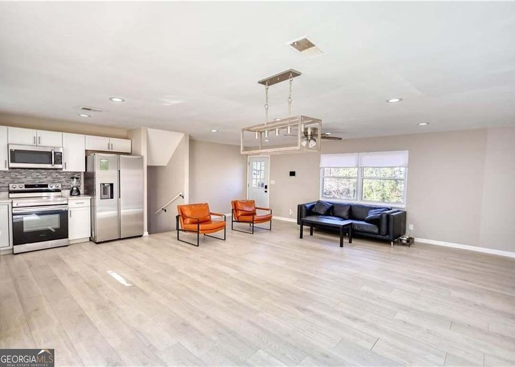 Photo of 115 Hollybrook Rd, Atlanta, GA 30349 (MLS # 10767542)