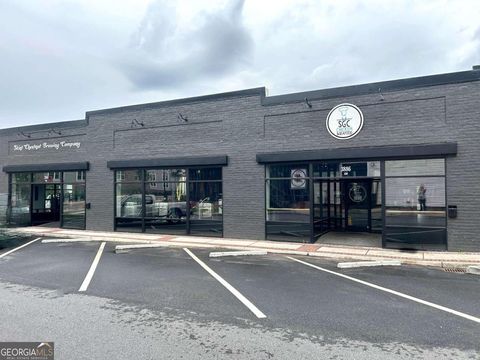 3886 Broad ST Powder Springs GA 30127