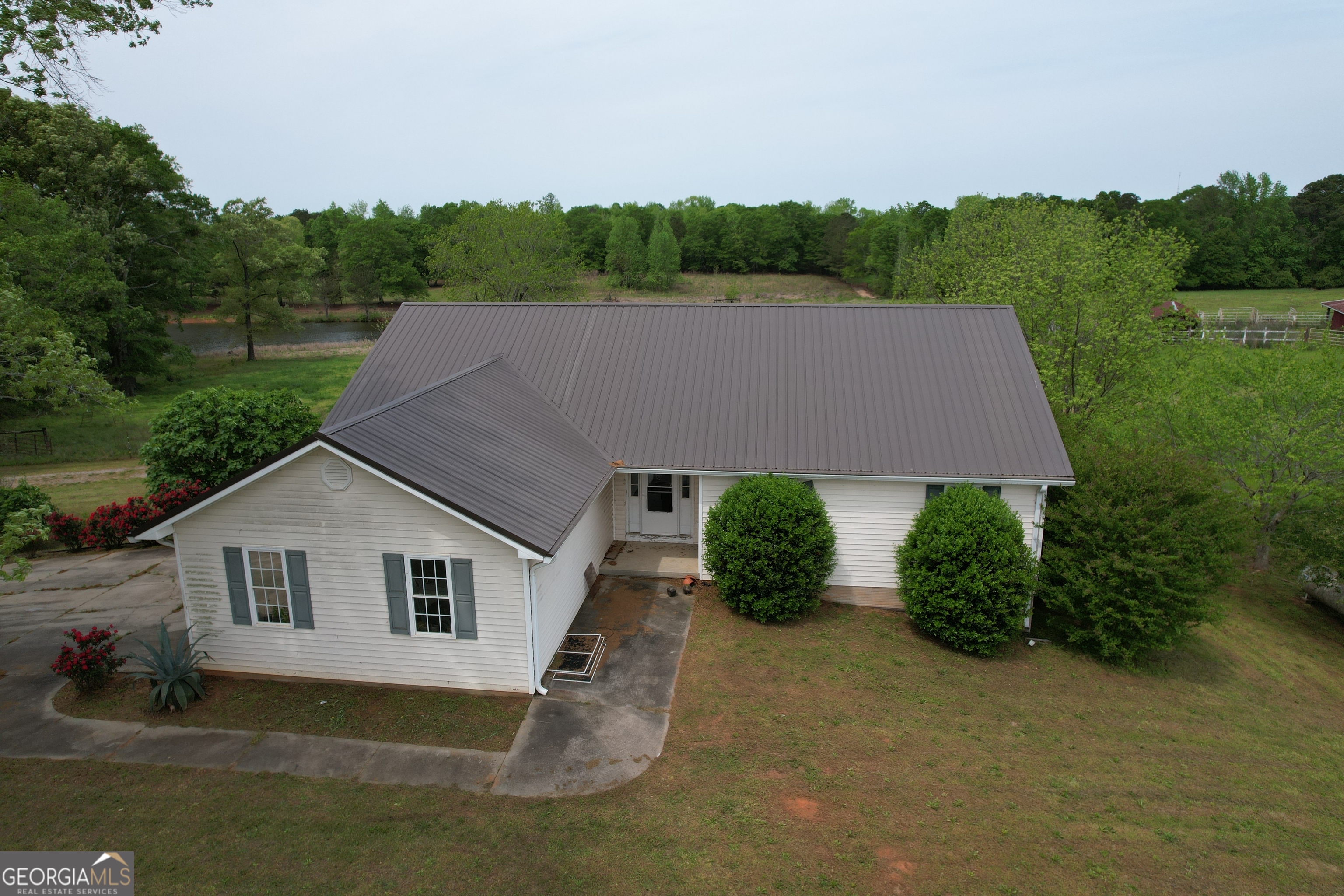 387 Fredonia Church RD