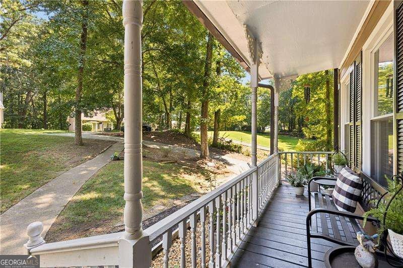 6153 Picketts RDG NW