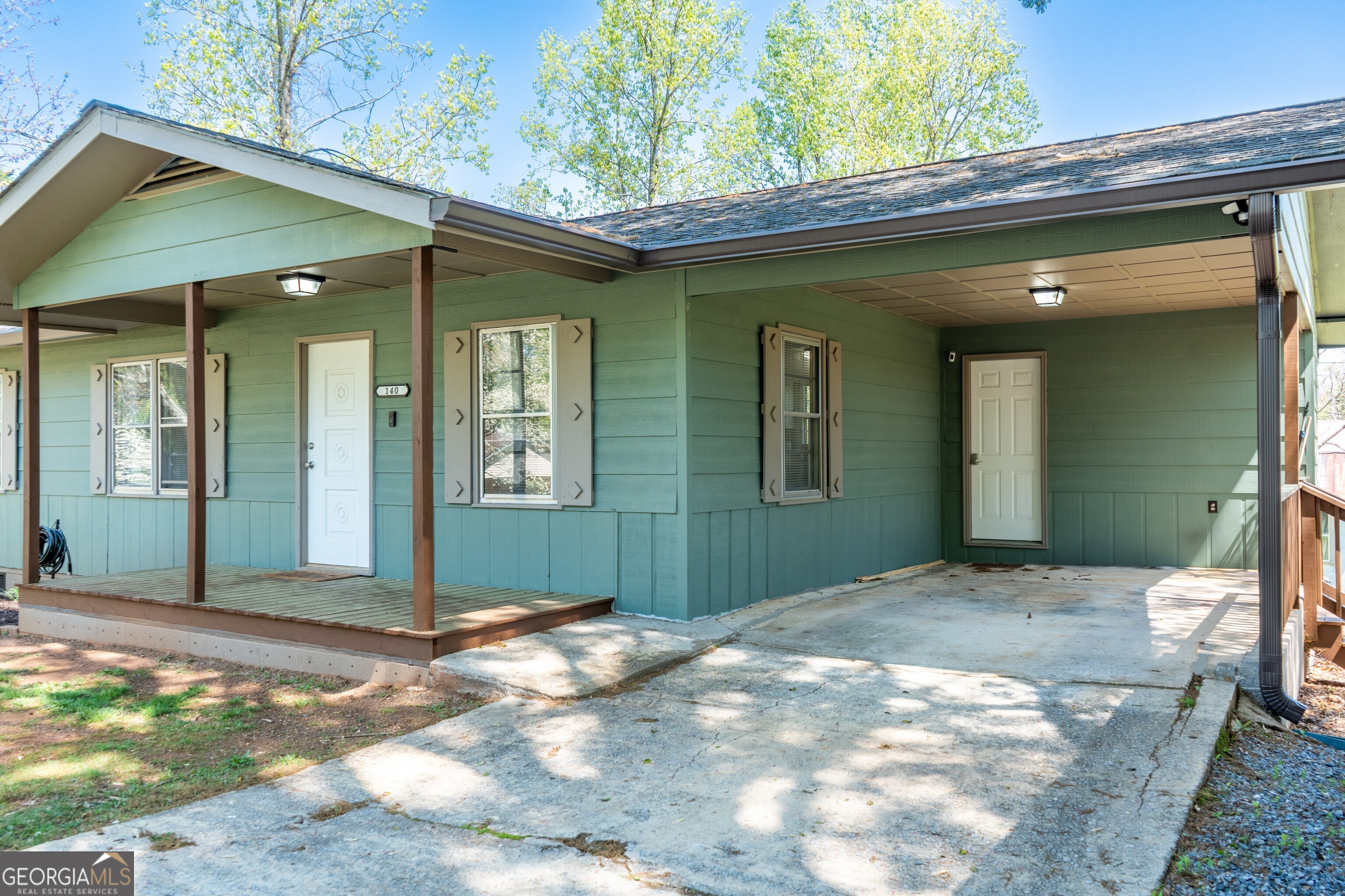 Clarkesville, Georgia 30523, United States, 3 Bedrooms Bedrooms, ,1 BathroomBathrooms,Residential,Active,106453