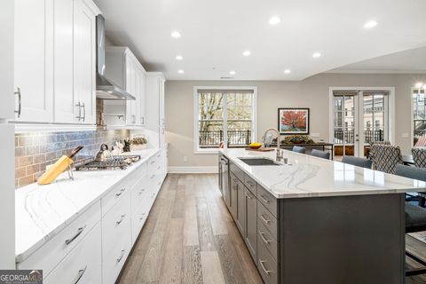 8255 Main ST Woodstock GA 30188