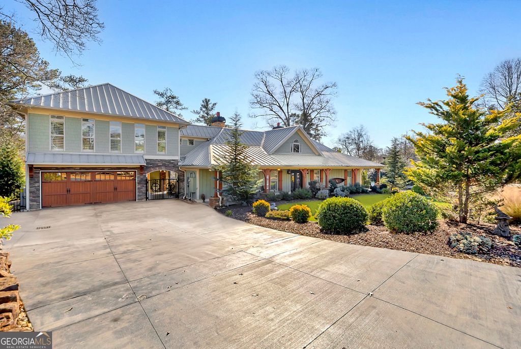 Photo of 920 Pine Circle, Woodstock, GA 30189 (MLS # 10678883)