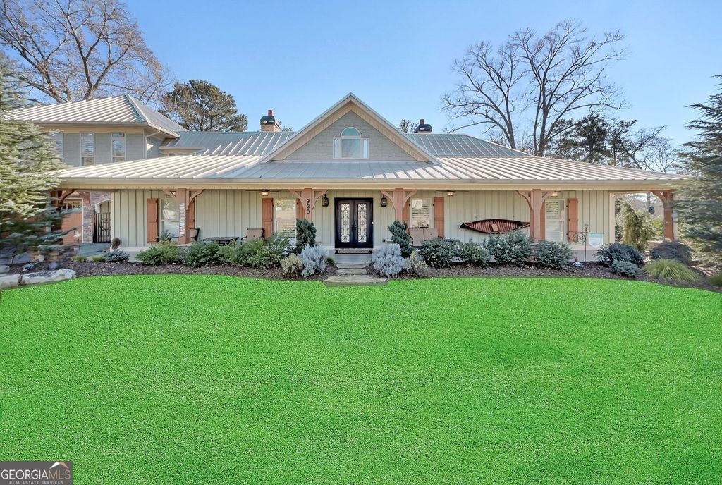 Photo of 920 Pine Circle, Woodstock, GA 30189 (MLS # 10678883)