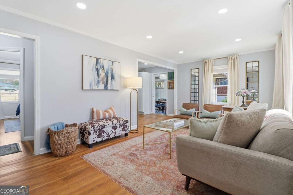 Photo of 1151 Pinedale SE Drive, Smyrna, GA 30080 (MLS # 10695044)