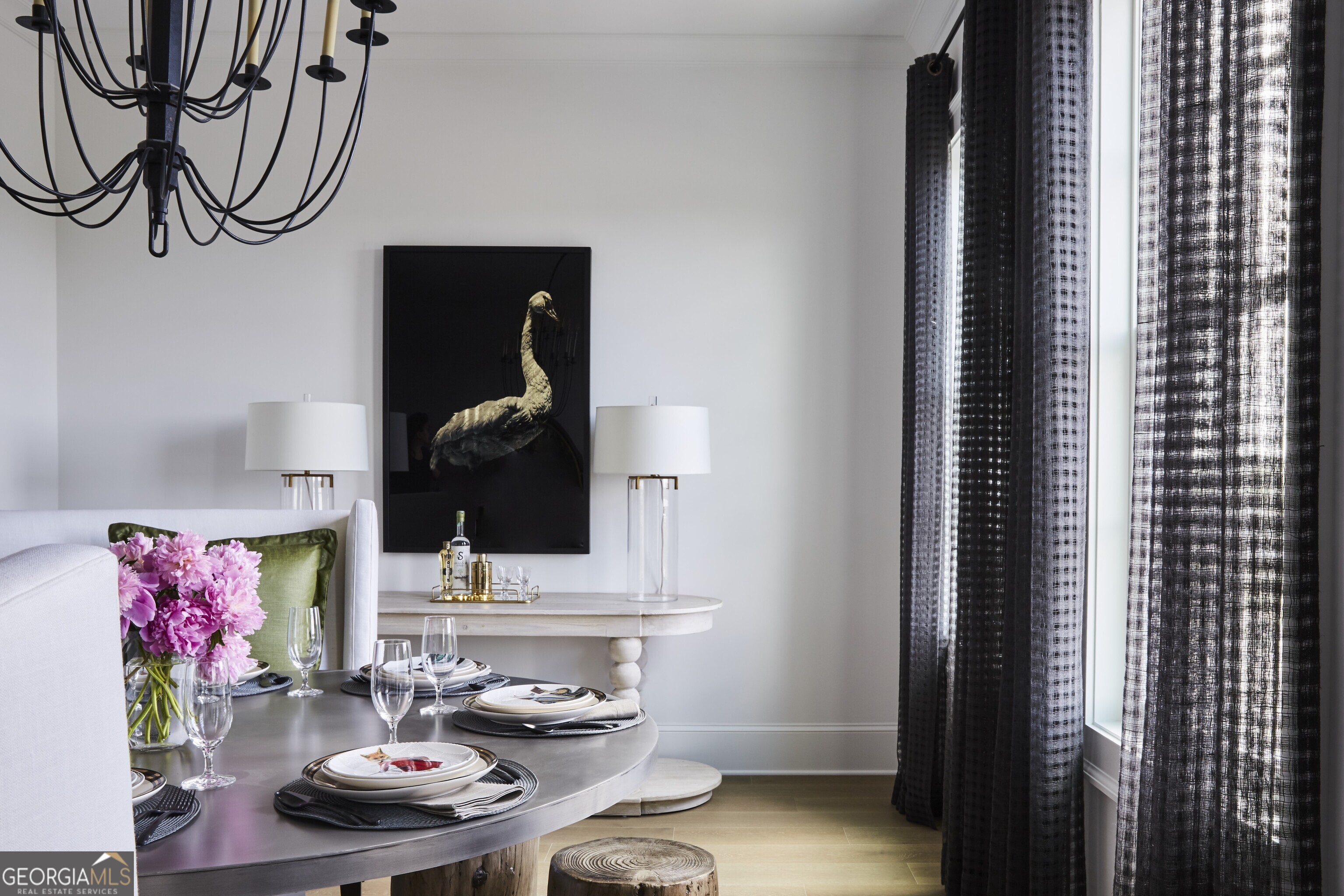 Savannah, Georgia 31401, United States, 3 Bedrooms Bedrooms, ,4 BathroomsBathrooms,Residential,Active,34526