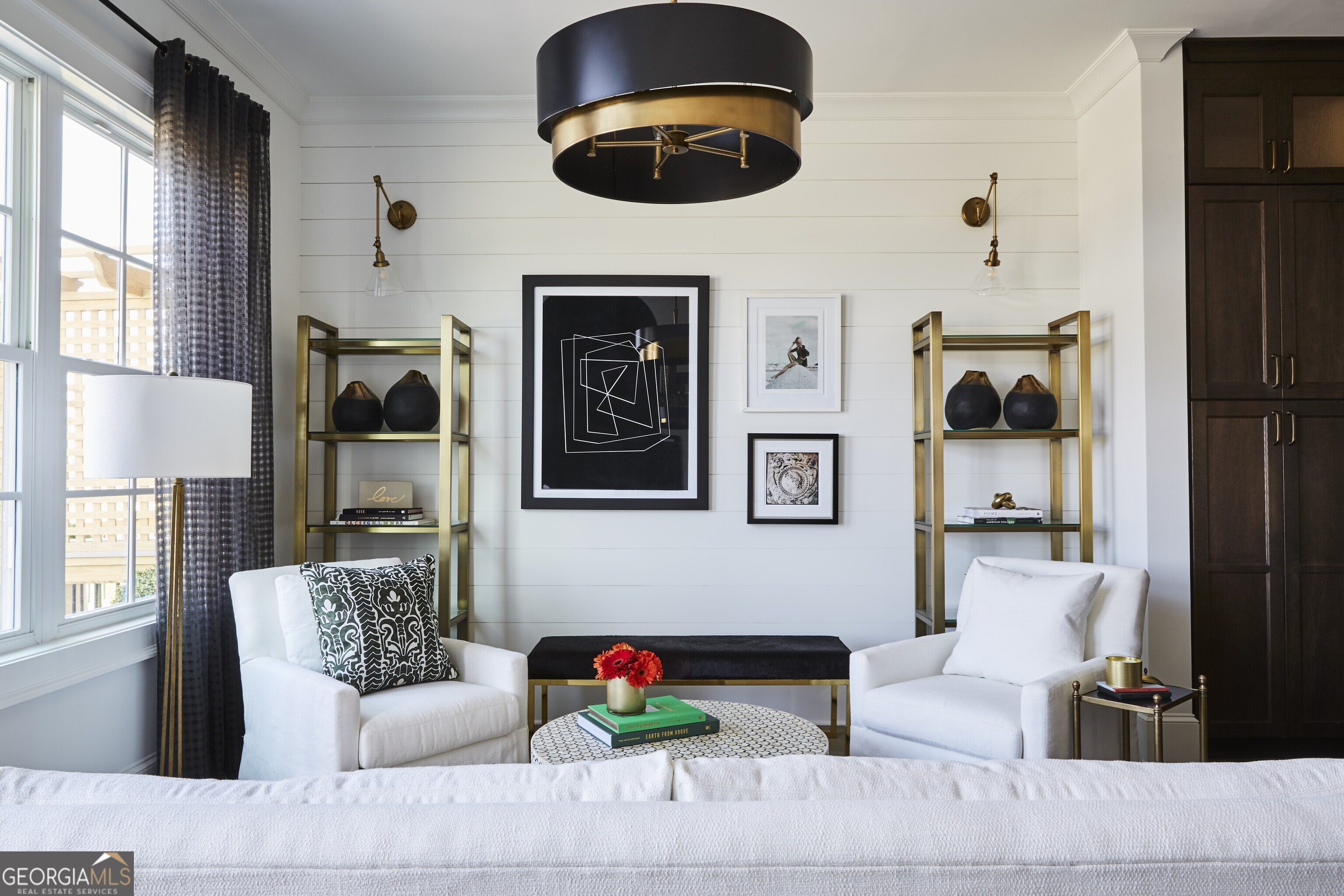 Savannah, Georgia 31401, United States, 3 Bedrooms Bedrooms, ,4 BathroomsBathrooms,Residential,Active,34526