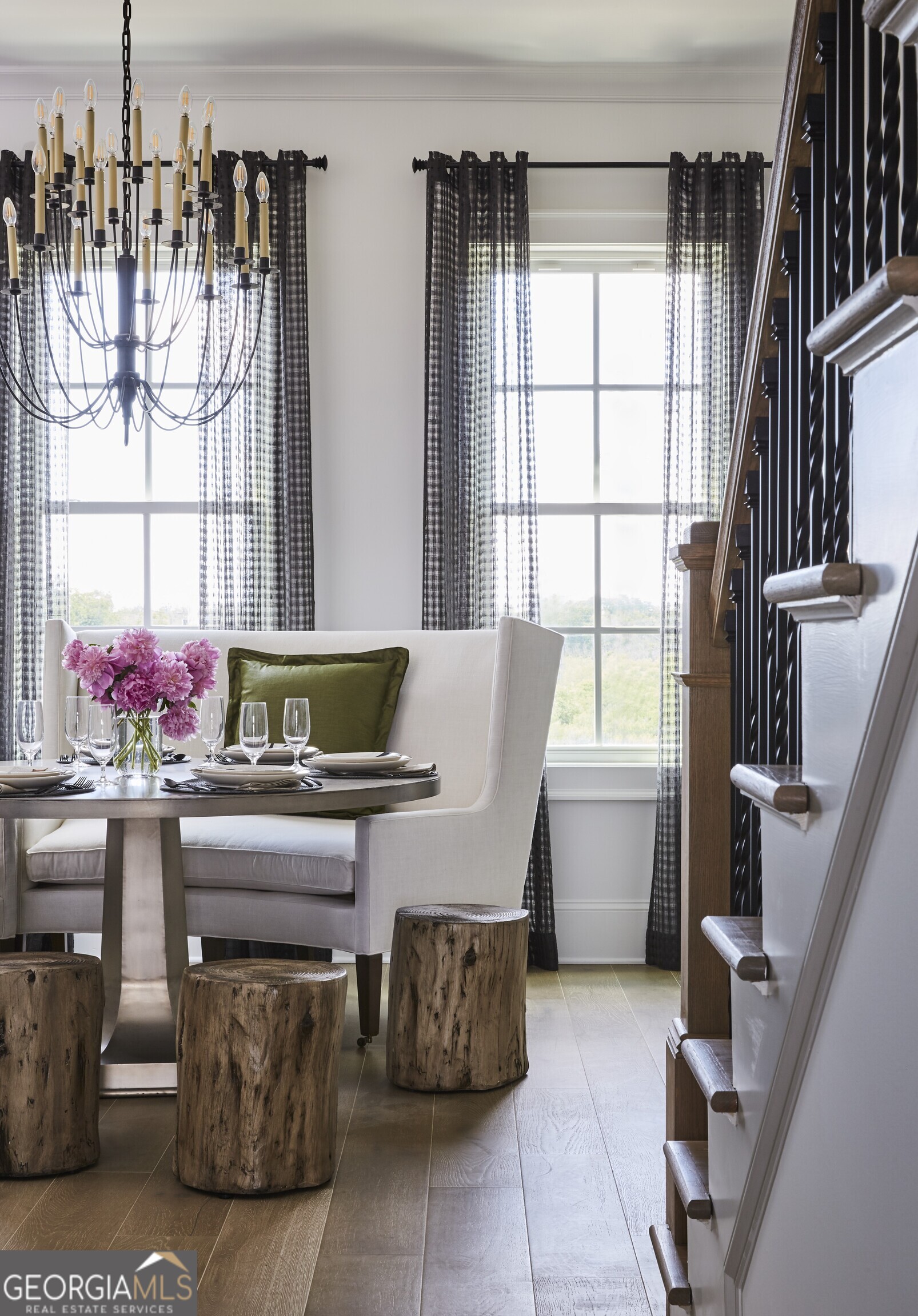 Savannah, Georgia 31401, United States, 3 Bedrooms Bedrooms, ,4 BathroomsBathrooms,Residential,Active,34526