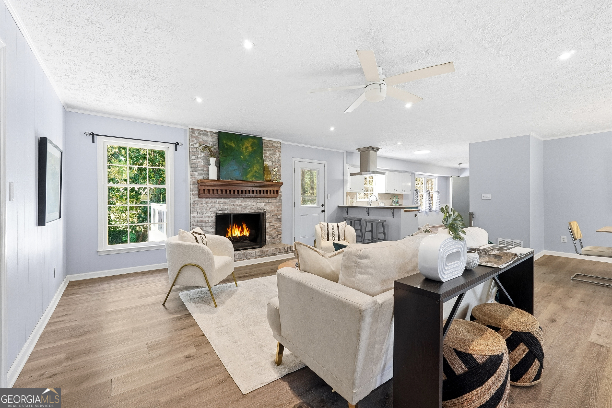 461 Little John DR NW