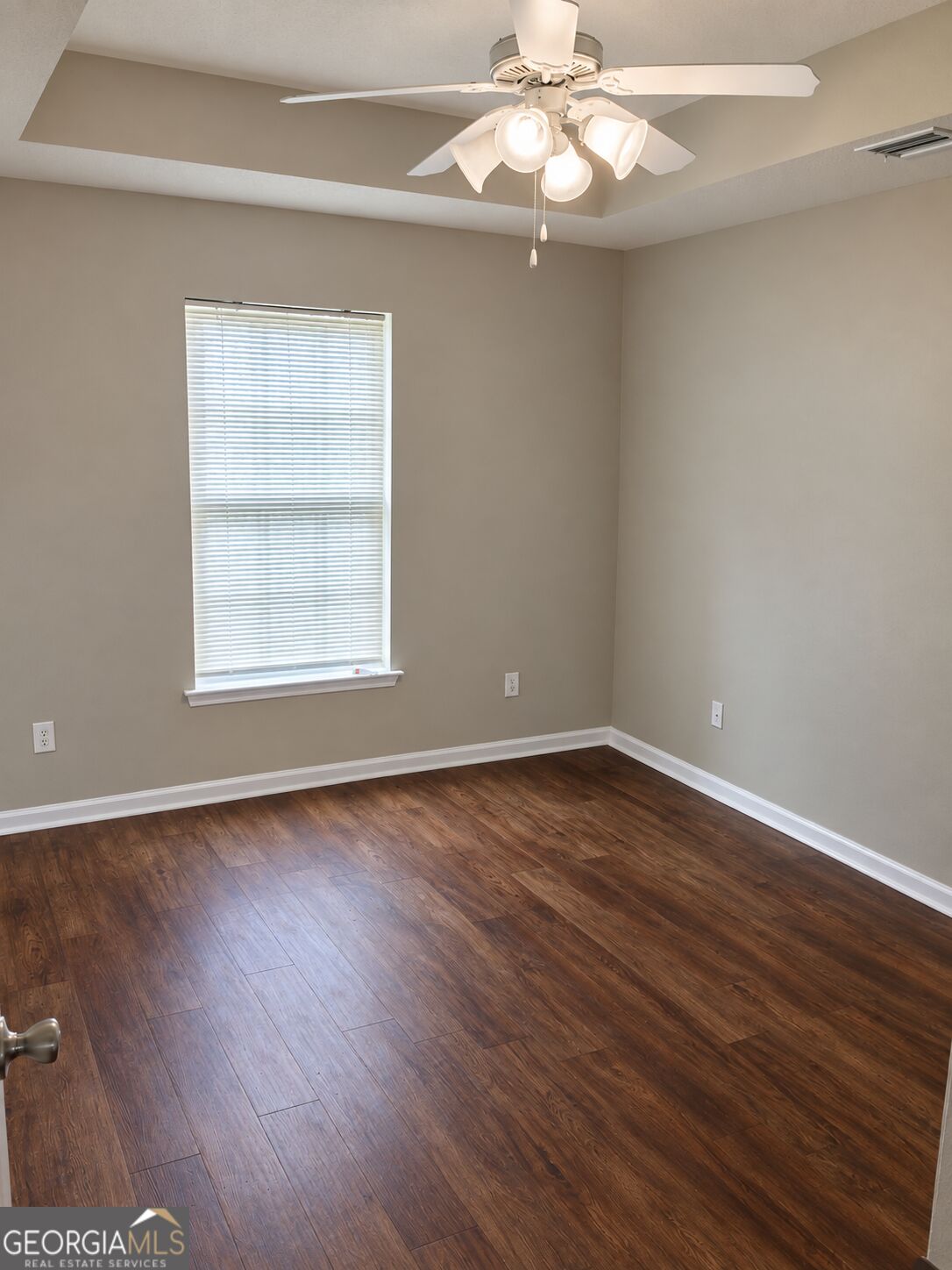 3200 Perimeter CIR