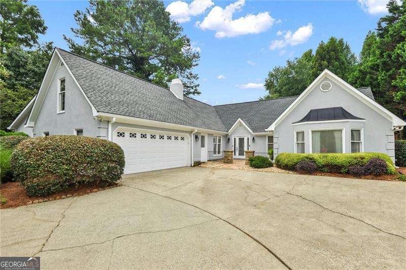 Photo of 469 Timberlea Lake Drive SE, Marietta, GA 30067 (MLS # 10815587)