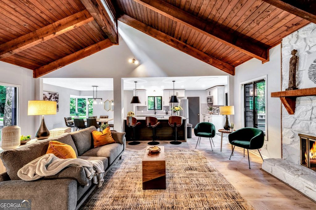 Photo of 3870 Northpoint Drive, Marietta, GA 30062 (MLS # 10652156)