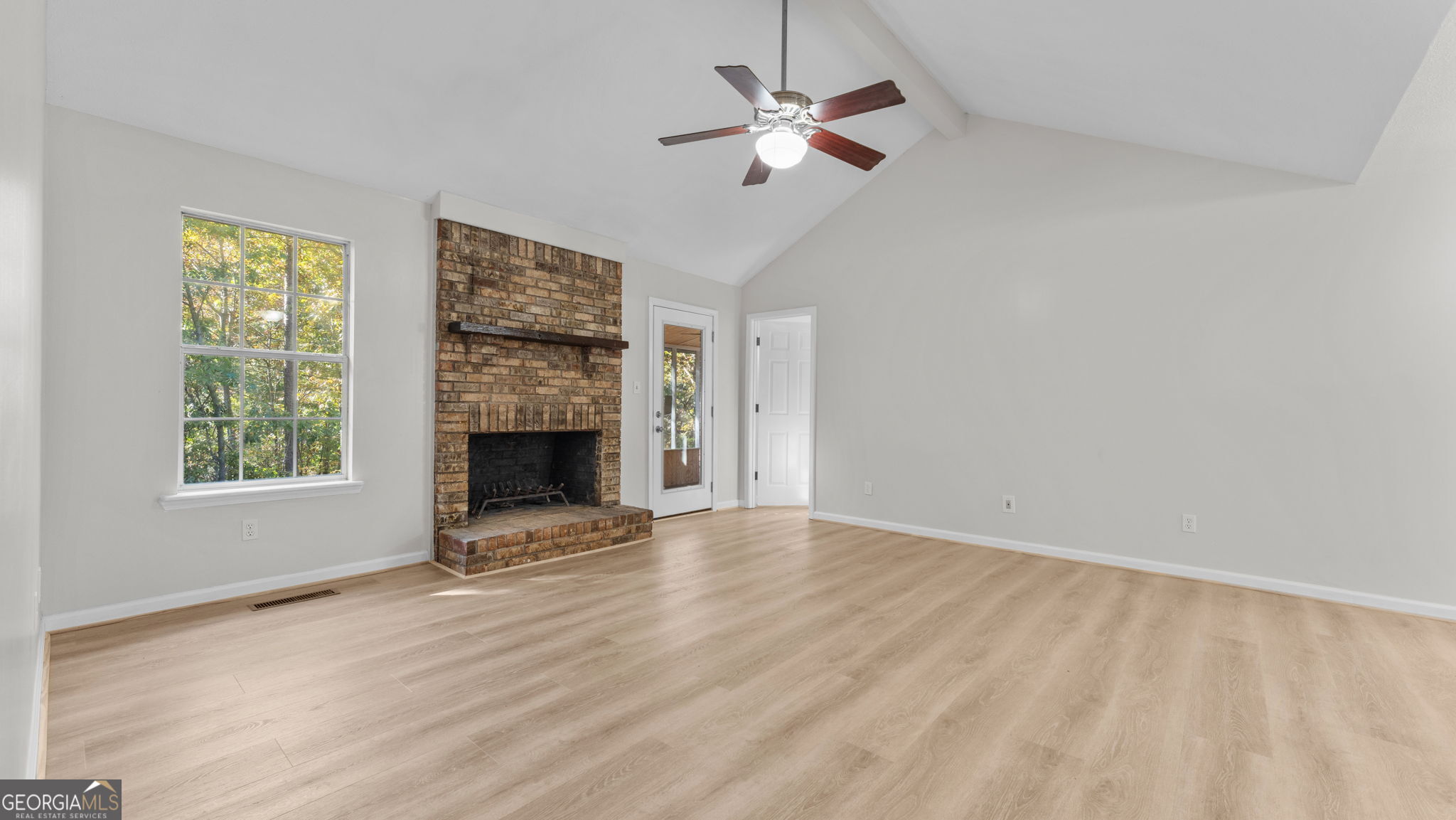 12 Lakemont DR SE