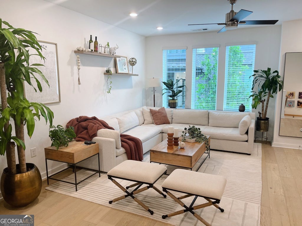 Photo of 400 Pratt Drive SE, Atlanta, GA 30315 (MLS # 10839750)