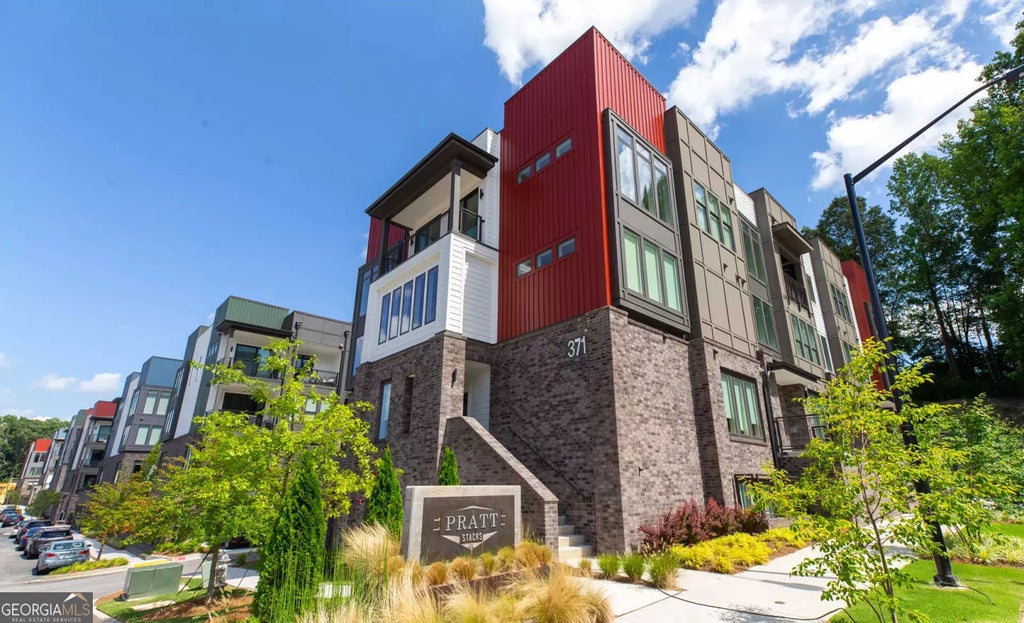 Photo of 400 Pratt Drive SE, Atlanta, GA 30315 (MLS # 10839750)