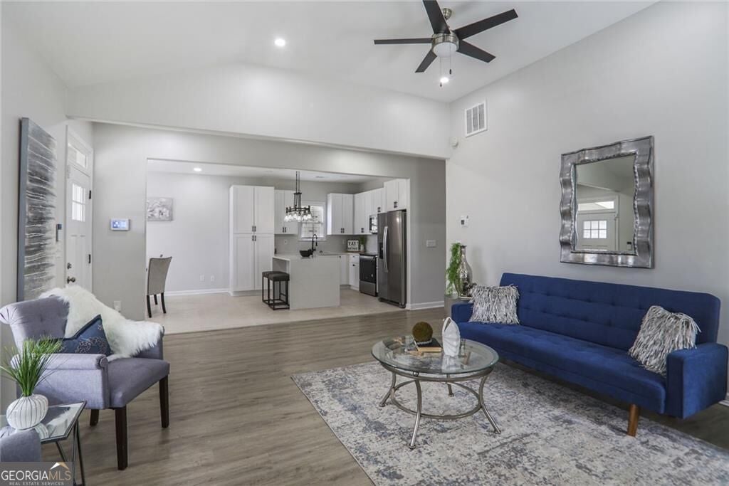 Photo of 652 Hugh Street SW, Atlanta, GA 30310 (MLS # 10832698)